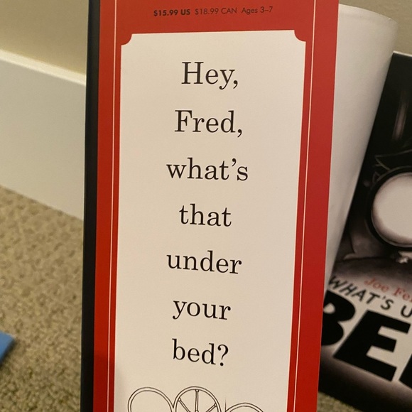 2 x Hardcover Books - Picture 7 of 12